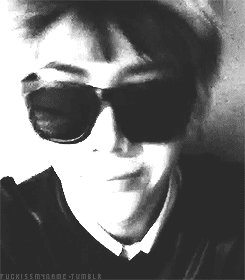 fuckissmyname:                     Gunwoo Instagram: 이노래좋다✌️😁