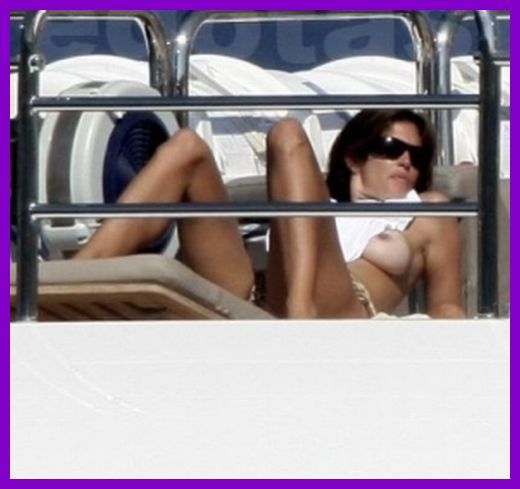 nude-celebz:  Cindy Crawford topless on a boat