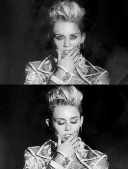 lord-miley-cyrus:  official miley cyrus blog 