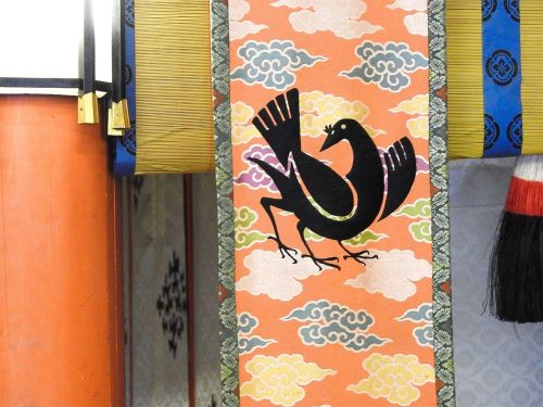 In ancient times, karasu, the crows and ravens of Japan, were not maligned as garbage-strewing pests