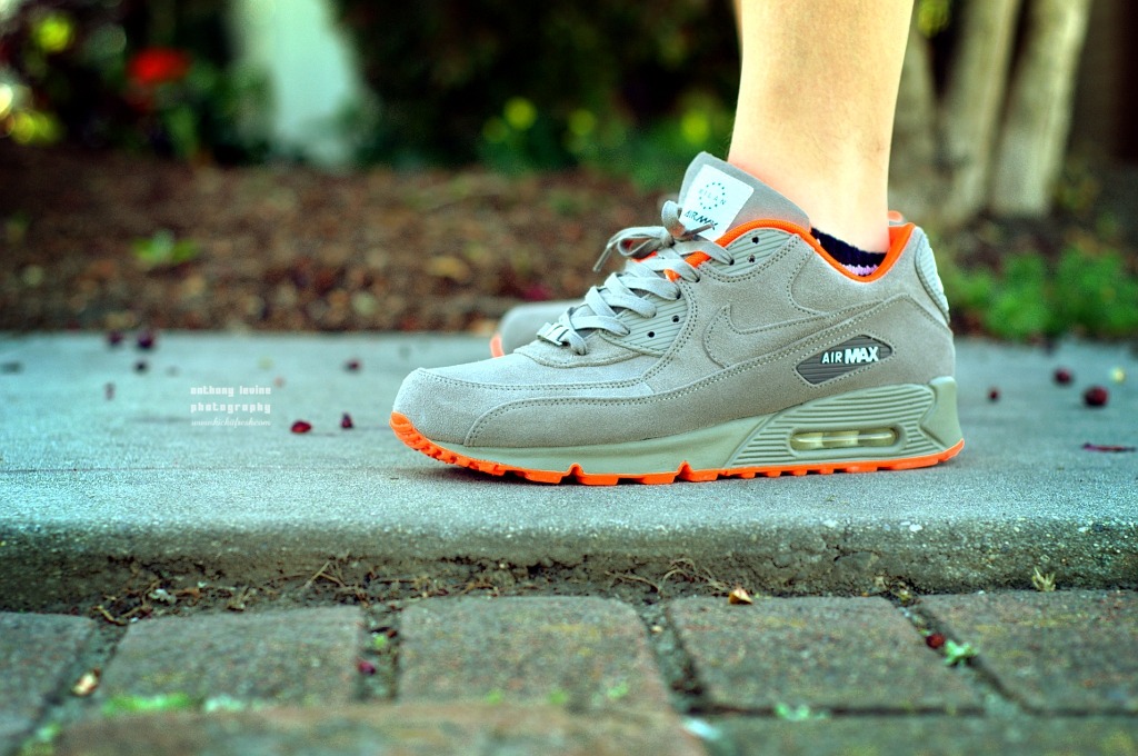 Nike Air Max 90 'Home Turf' Milano (by verse001) – Sweetsoles – Sneakers,  kicks and trainers.