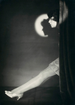 maudelynn:Marietta Millner c.1927 via https://www.lempertz.com