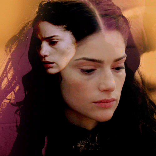ughmerlin:I need my golden crown of sorrow, my bloody sword to swing. My empty halls to echo with gr