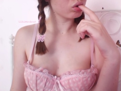 lilkittenbrat:  Butterfly pigtails are the porn pictures