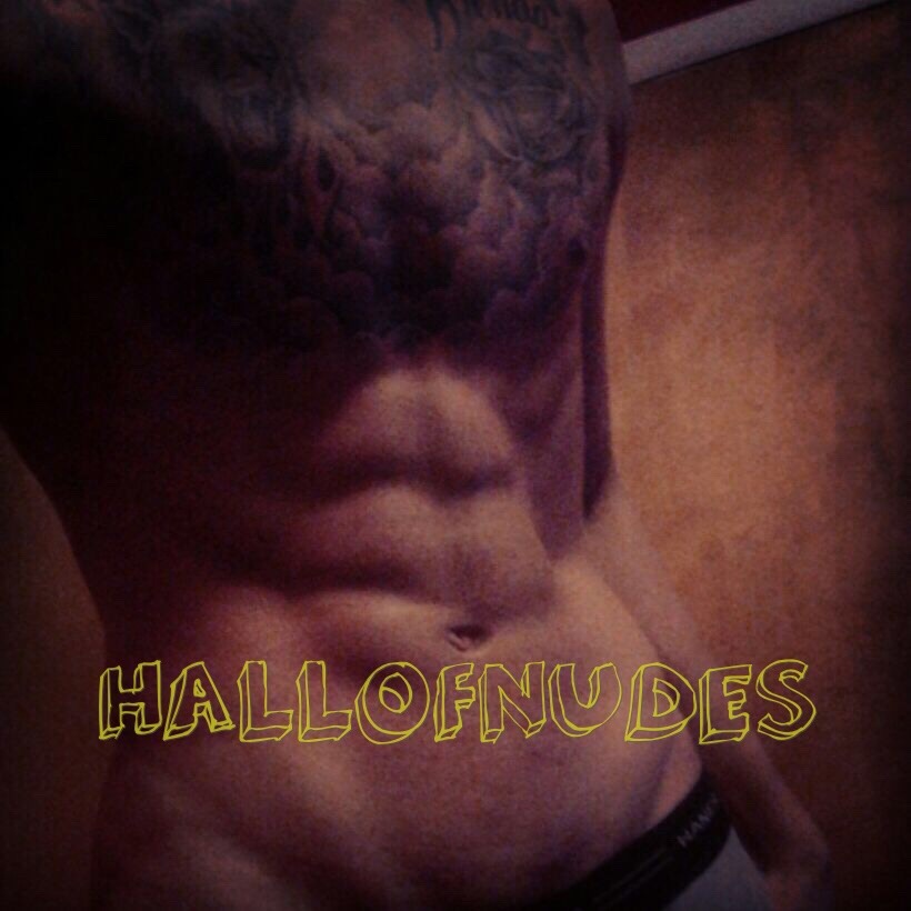 hallofnudes:  An IG Thot, you might have seen him 😪
