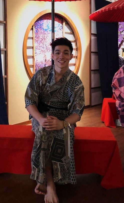 bigcockboiii:       Gideon seems a tad taken aback by popularity so in the mean time, let’s take a look at a former ugly duckling who’s blossoming into a swan. Darren Wong, probably future cabin crew of Singapore Airlines 