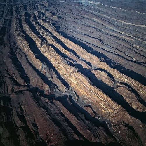 Ancient mountain rootsThese wonderful striped and tilted metamorphosed sediments in the Damara mount