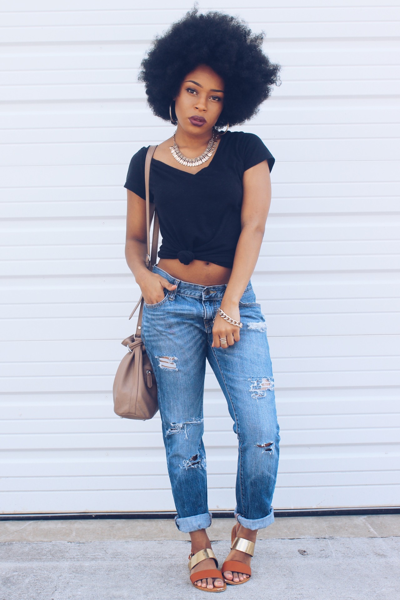 kilahmazing:  melanin monday + blackout day = blackgirlmagic✨    Insta | Youtube