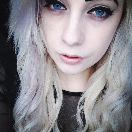 awildjenniiappears:  luisaharthillxx:  awildjenniiappears:  Alive, kicking and going shopping and for drinks 