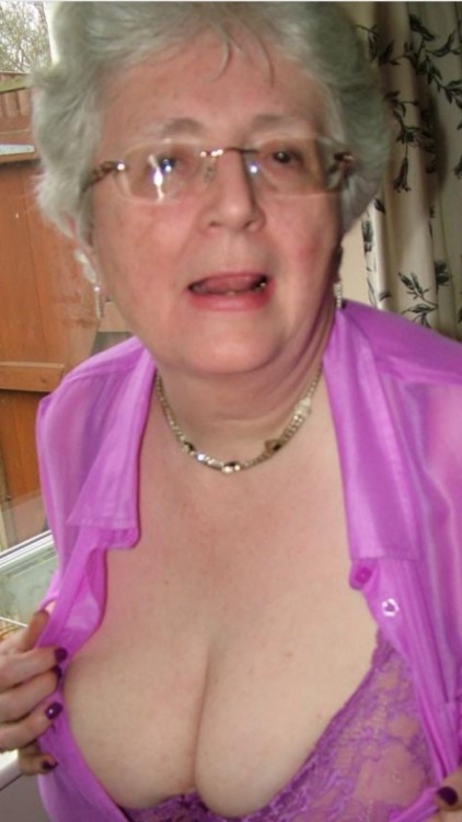 gilflover42:jamiestarrincestblog:When your memaw has knockers like this of course she knows you look at them and honestly she wants you to enjoy looking at  them .Omg !! 🥰🥰🥰🥰