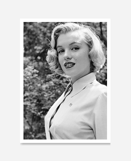 missmonroes:Marilyn Monroe photographed by Ed Clark, 1950