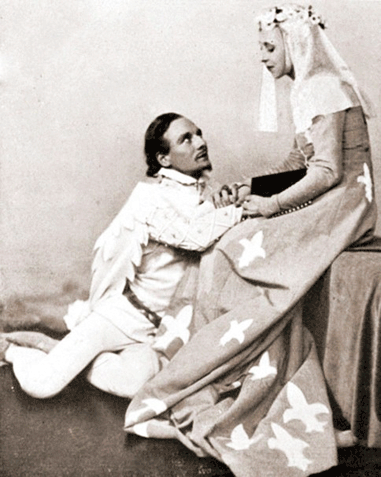 shredsandpatches:bbcumbercutey:Richard of Bordeaux (1932) is a play by “Gordon Daviot”, a pseudonym 