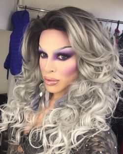 boy-to-girl-transformation:  Drag Queen Diva 