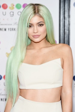 kyliefashionstyle:  Kylie Jenner at the Sugar Factory American Brasserie Grand Opening in NYC (Sep. 16)