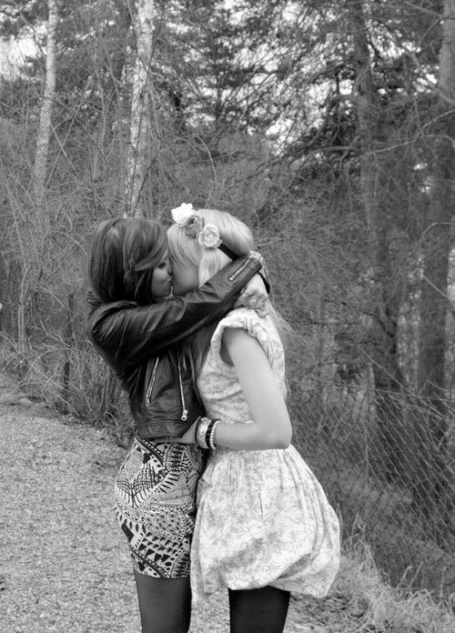 tendernessandtiaras:  My girl