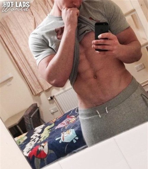 ksufraternitybrother:  KSU-Frat Guy: Over adult photos