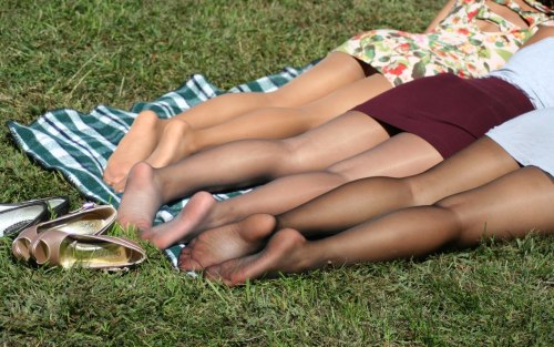 Nylon Feet n Toes