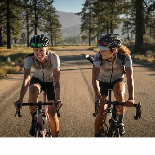 blog-pedalnorth-com: @Regrann from @tracylchandler - Peloton Magazine 3/6. The friends. #machinesfor