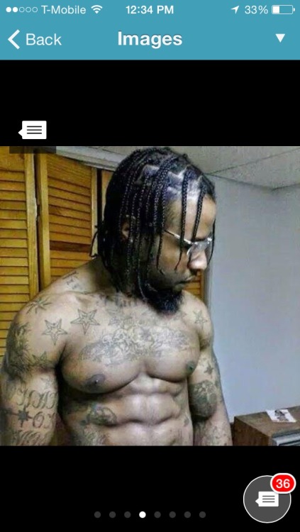 iwillsuckit4you:  st8hoodshit:  DMV nigga  Dark and lovely