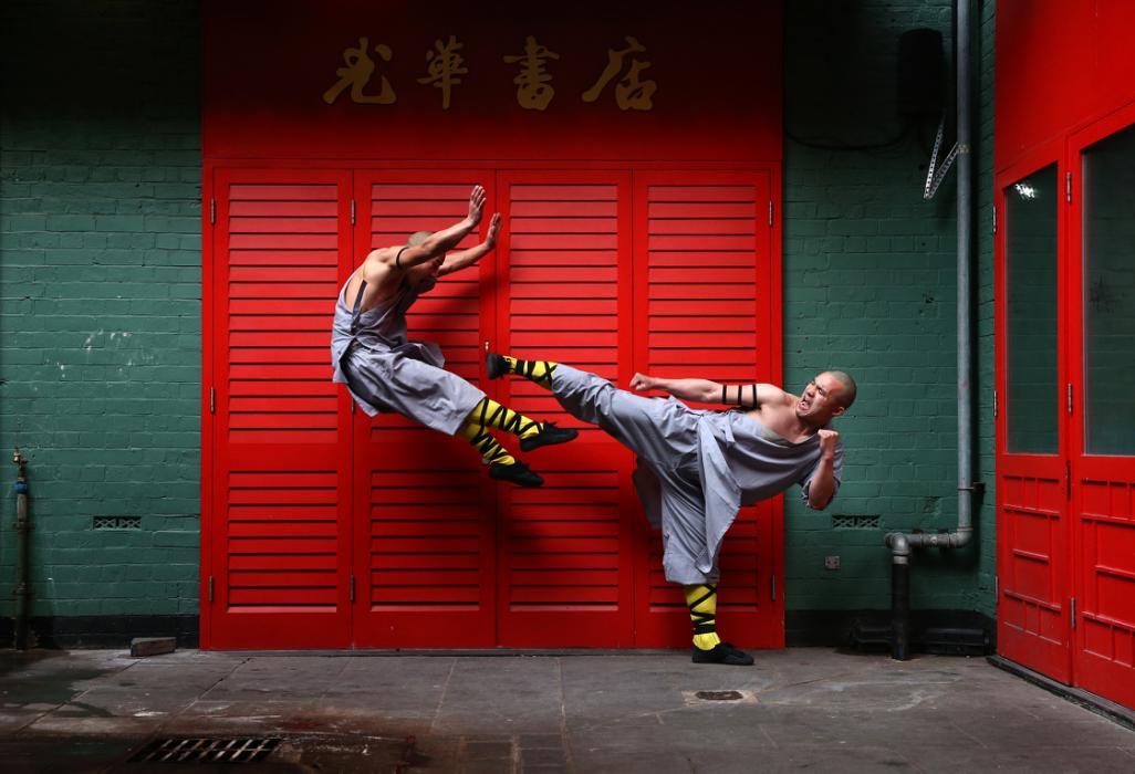 feiyueloplainshoes:  The world famous shaolin monks come to london’s Chinatown!