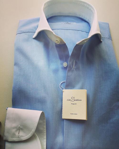 #linosentiero #shirts #sartoria #sentiero #elegance #menswear #mensstyle #mensshoes #followme #follo