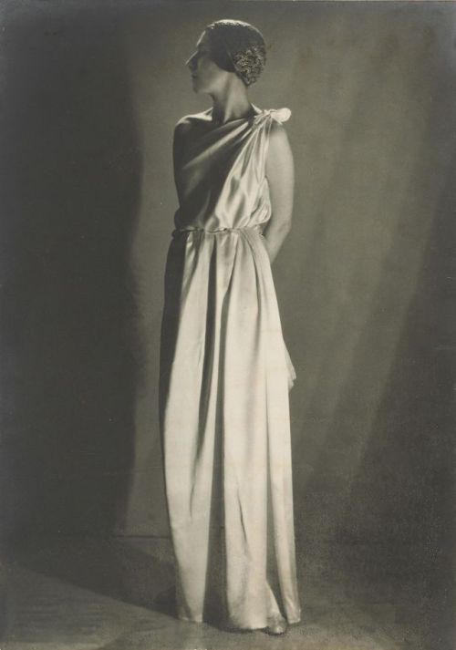 thefashioncomplex:Study of a Fashionable Lady, Paris, Man Ray, circa 1930