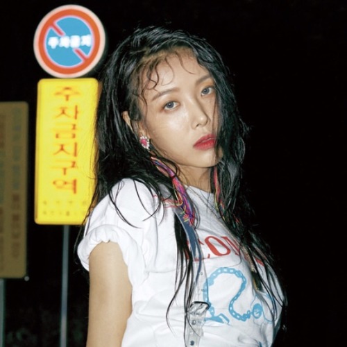 coutureicons:yubin for dazed korea