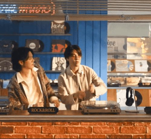 Imagine Your Korea - Yoonmin Retro Chic
