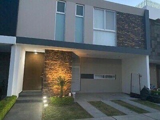 Tu próxima casa está en Santillana, Zapopan Venta y Rentawa.link/go7bkm #renta #casa #venta 