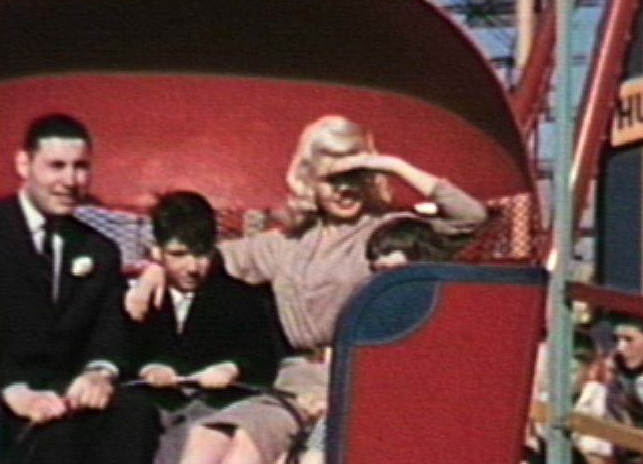 jayne-mansfields:   Candid photos of Jayne Mansfield at the Palisades Amusement Park