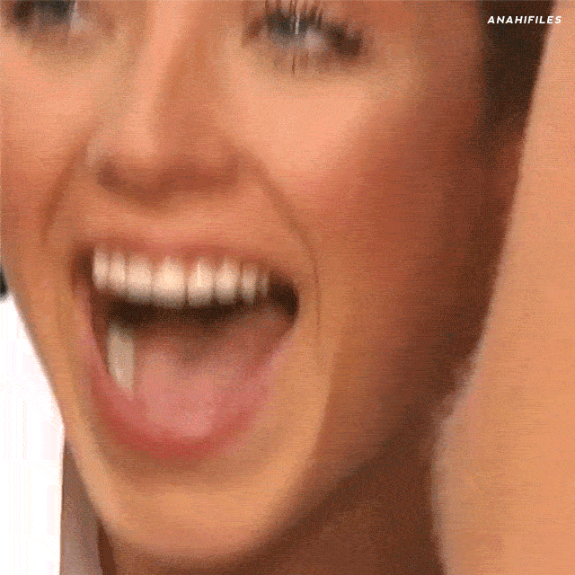 MIA COLUCCI .gif