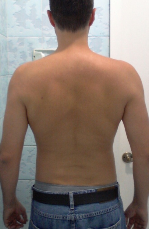 herone-andonly:  Looking through my old pics and realized I need to start working out regularly and eating right again. 