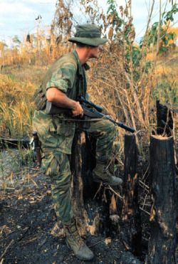 vietnamwarera:  Recon platoon member of the