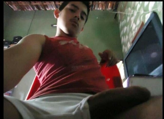 alvaro1988:  flaiteschilenosconbuzopitillo:  Guauuuu  Rica