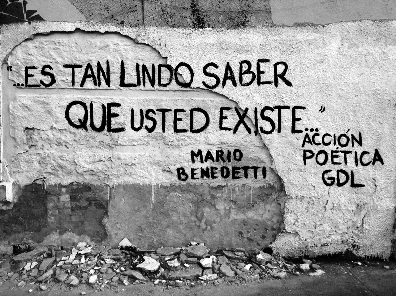 somospoesia:  Tan lindo… *_*Somos Poesia en FacebookSomos Poesia en TwitterSomos