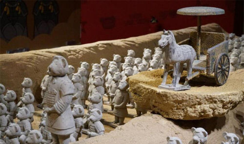 About 500 handmade pottery clay teddy bear warriors made their presence at Wuxi, East China&rsqu