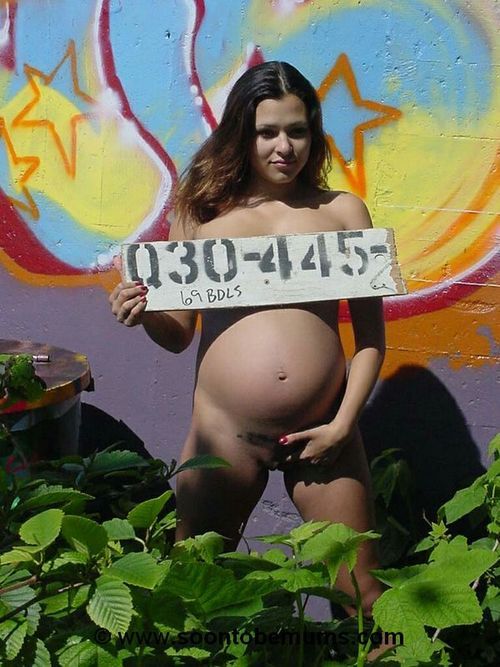 playfulpregnants: Full Gallery - CLICK HERE If you rather get laid - CLICK HERE