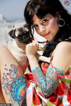 Pug & Girls :D