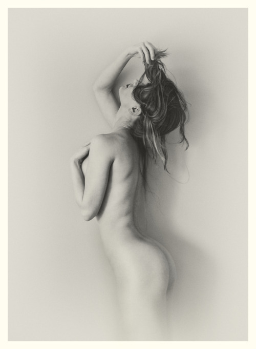 nakedstory:  Lark.  © DougBPhoto | Melissa Ann  Bellevue, Washington. 