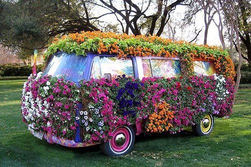 dirtyhippieproductions:  Hippie Bus Love! ☮  ❤ ॐFollow Us On FacebookFollow us on Twitter