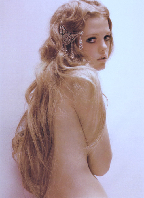 lula-loves:  The glamour archives #24