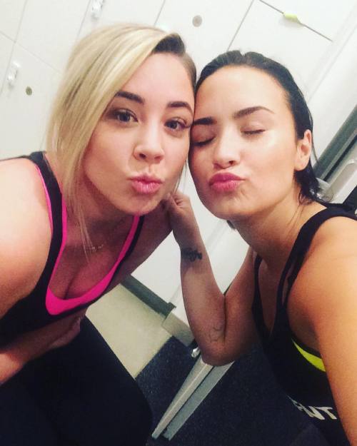 dlovato-news:    soulcycle: Besties that SoulCycle together 👯❤️ #CONFIDENT - @ddlovato   