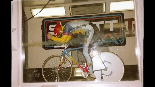 wtfkits:This pic surfaced from @lemondbikes - @greglemond in the wind tunnel going superman turn bac