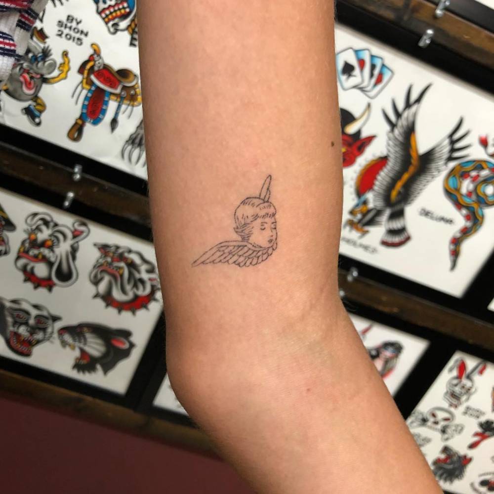 Joey Hill on Instagram Dice     losangelestattoosanfranciscotattoosingleneedlefinelinetattoo  Los  angeles tattoo Geometric tattoo Tattoos