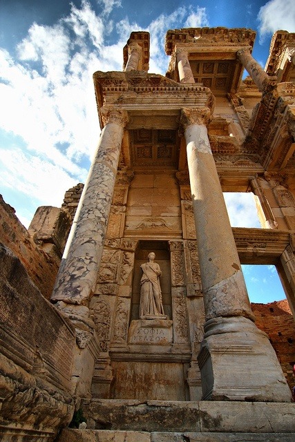 honkshu:Library of Celsus in Ephesus, Anatolia, now part of Turkey (built in 117-120 AD).