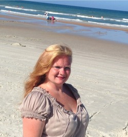 ilovemybeautifulwife:  Nice pic on Daytona