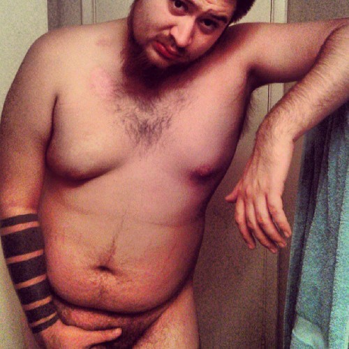 jimmylikestofuckshitup:  Its one of those days.  #bear #bearcub #beard #boredandnaked #tattoos #gaybear #gayman #shower #hairy #homogram #hashtag