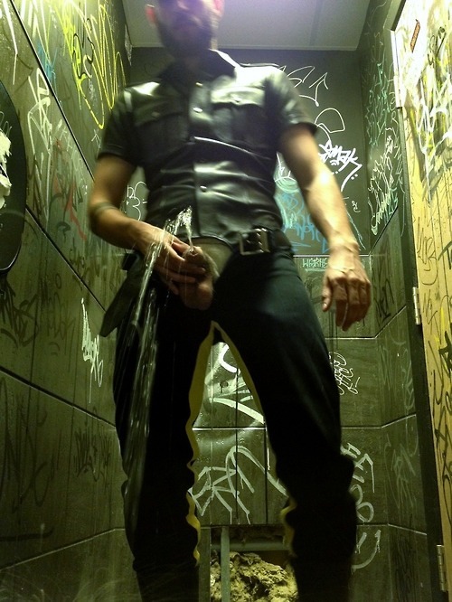 angelight211:  Really hot Cops