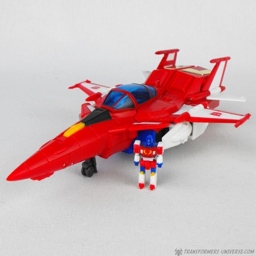 Our newest picture gallery is online, featuring the amazing Masterpiece Star Saber. Review to follow