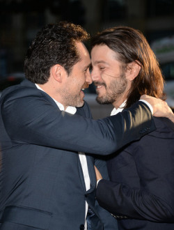 quasifandango: ‘Cesar Chavez’ Premieres in LA  Actors Diego Luna and Demian Bichir attend the premiere of Pantelion Films and Participant Media’s &lsquo;Cesar Chavez’ - Arrivals at TCL Chinese Theatre on March 20, 2014 in Hollywood, California.